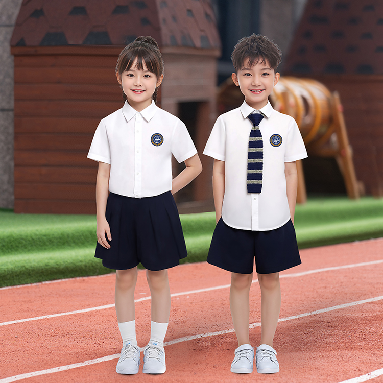 小学生夏季校服